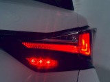 【納車後】弊社は納車後のアフターサービスに力を入れております。中古車は、買った後の心配がつきものだと思います。遠方の方でも安心していただけるよう、お近くの整備工場を紹介させていただきます。【整備】
