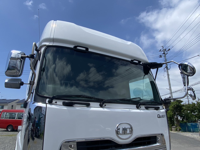 UDトラックス クオン トレーラーヘッド ハイルーフ の中古車詳細
