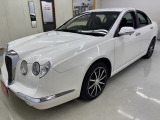 【全国納車OK】 現車をご覧になれないお客様でも、安心してお車をご購入いただける環境を整えております。 色々な角度から撮影したたくさんの画像など豊富な資料送りいたしております。