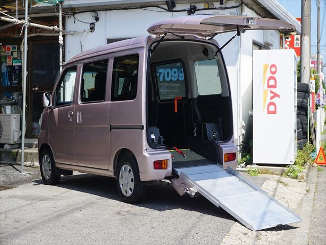 ダイハツ ハイゼットカーゴ 