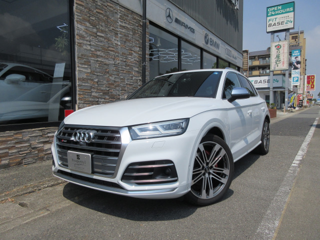 SQ5 3.0 4WD D車 パノラマサンルーフ