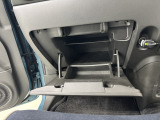 【ガラス張りの品質】 当社の展示車両にはAIS鑑定書とオートオークション会場の査定表を積み込んでいます。プライスボードの金額は諸経費込みのお支払い総額。品質も価格も百聞は一見に如かず。一目瞭然です。