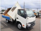 デュトロ  三転ダンプ 3t4ナンバー