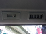 後席用空調コントローラー。
