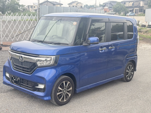 ホンダ N-BOXカスタム 