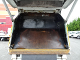 ■トラック等働く車は、どこまで整備するかによって大きく異なります。  登録月、登録住所、登録方法、整備箇所等々によって異なりますので、お打ち合わせ後に正式御見積を致します。