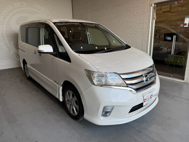 日産 セレナ 