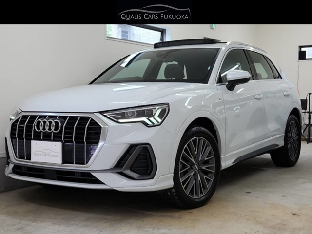 アウディ Q3 