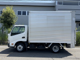 ダイナ  2t積・アルミバン・AT・垂直ゲート付