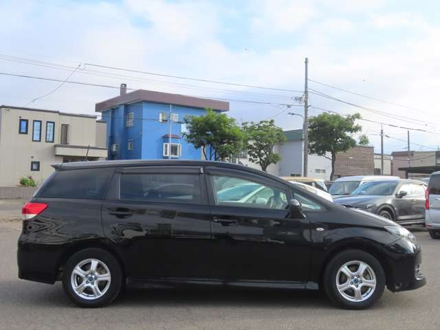 トヨタ ウィッシュ 1.8 X 4WD 2年車検(付)・純正ナビ・TV・CD の中古車