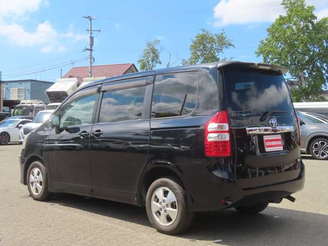 トヨタ ノア 2.0 G 4WD 2年車検(付) 純正ナビ TV Bカメラ の中古車詳細