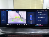 パーキングアシスト(並列駐車)や、アクティブPDC(フロント&リヤビジュアル表示機能)、リヤビューカメラ(予想進路表示機能付)、リバースアシスト/後退時ステアリングアシスト機能が備わります。