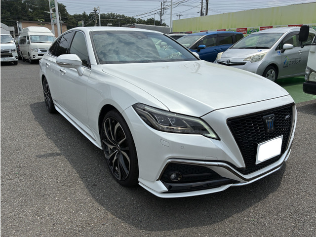 クラウン 2.0 RS リミテッドII 黒革シート