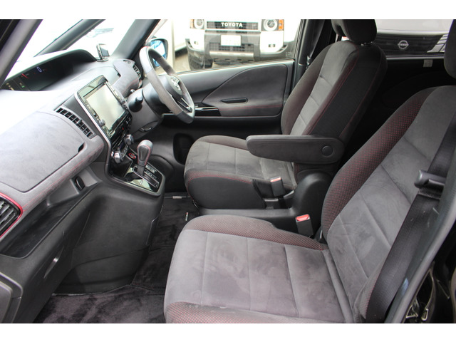 日産 セレナ 2.0 NISMO の中古車詳細 (117,200km, ブラック, 千葉県