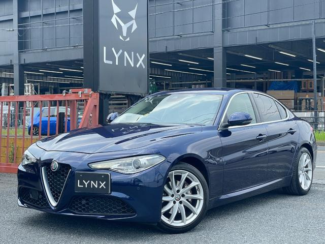 ジュリア スーパー ベージュ革 AppleCarPlay