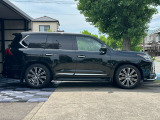 【ガラスコーティング】 当社では【ボディーガラスコーティング】も施工可能です!お車の艶が出て汚れにくく、お手入れも楽ちんです!お気軽にスタッフまでお尋ね下さい!