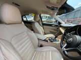 ジュリア スーパー ベージュ革 AppleCarPlay