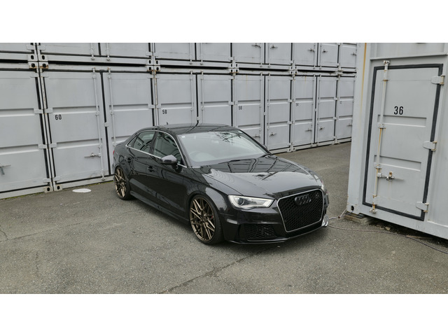 アウディ S3セダン 