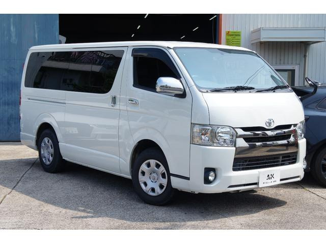 トヨタ ハイエースバン 