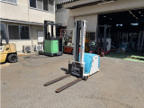 トヨタL&F 電動フォークリフト V3m 800kg ウォーキーリフト