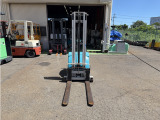 トヨタL&F 電動フォークリフト V3m 800kg ウォーキーリフト