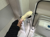 シャワーは温水も利用できます!