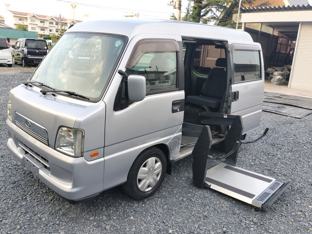 サンバーディアスワゴン  走8.1万/4WD車いす/車検2年付渡し