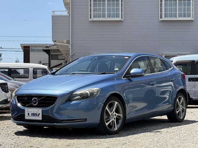 ボルボ V40 