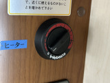 大人気のFFヒーター付きです。冬場も快適にお過ごし頂けます。車体の燃料を使うので燃料の補給なども必要有りません!