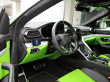 ウルス 4.0 4WD 