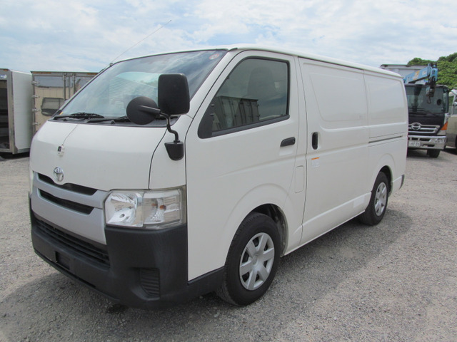 ハイエース  冷蔵冷凍車