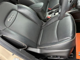 ブラックレザーシート!電動シート!シートヒーター搭載!