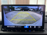 【バックカメラ】駐車時に後方のリアルタイム映像を確認