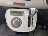 オートエアコン装備。快適温度に設定。エアコンもバッチリききます♪(購入前提の方は試乗も可能です)