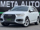 アウディ Q7