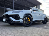 ウルス ペルフォルマンテ 4WD 23インチPelopeホイール