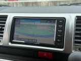 装備も見ていきましょう。ちなみにこの車の装備、普通です!でも基本的なものはついてます。まずはトヨタ純正ナビゲーションに、