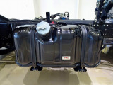 燃料タンク75L シャーシは 錆止め/マフラー塗装 仕上げに力を入れています。