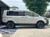 【ガラスコーティング】 当社では【ボディーガラスコーティング】も施工可能です!お車の艶が出て汚れにくく、お手入れも楽ちんです!お気軽にスタッフまでお尋ね下さい!