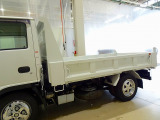荷台内寸:305&times;160&times;37 極東開発/DD02-31 三方開 左右アオリ外側後方反射板1対