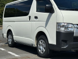 外装細かく見ていきます!こちらの車、外装はかなりきれいな状態ですのでいうことほぼありません。ハイエースってたとえDXグレードでもかっこいいですよね。