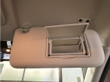 運転席サンバイザー