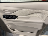 運転席パワーウィンドウスイッチ