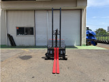 ニチユ バッテリーフォークリフト ウォーキーリフト 900キロ 1.5m