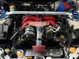 ☆2.0水平対向エンジン!低重心でバランスの取れた車重コントロールでコーナリングも思いのまま!エアクリーナーにインテークパイプも変更されています!