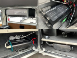 リアゲート部にAC100V家庭用エアコンを設置 レノジーディープサイクルサブバッテリー300Ah/3,840Wh レノジー 12V走行充電器 FFヒーター インバーター等電装系も充実