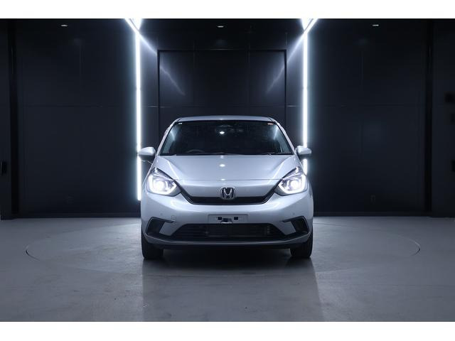 フィット 1.3 ベーシック 4WD スタッドレスタイヤ付き/寒冷地仕様