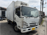 エルフ 冷蔵冷凍車 格納ゲート付きワイドロング冷凍車