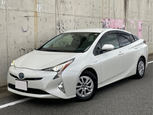 プリウス 1.8 S セーフティ プラス 