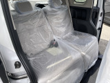 後部座席も広々してます!お問い合わせはTEL06-6430-1230 E-mail cars_genesis2007@yahoo.co.jpまで!!☆